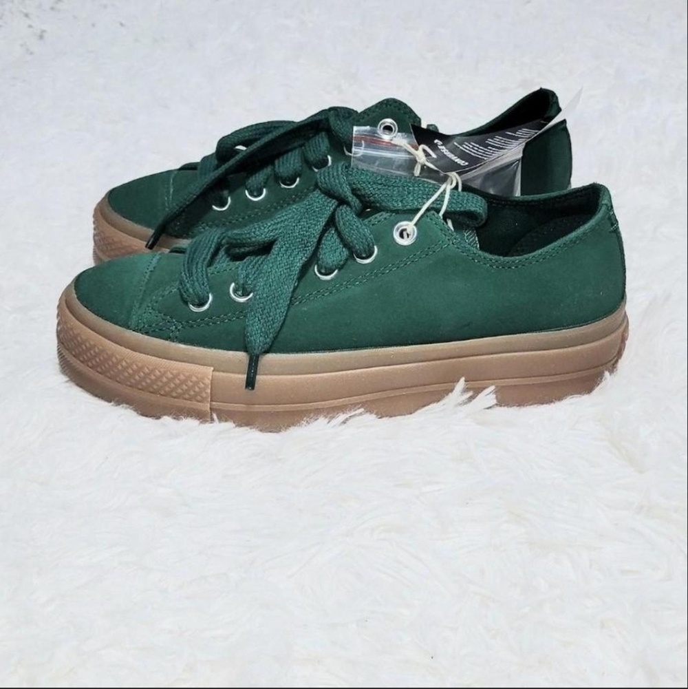 Converse "Chuck Taylor All Star Lift Ox Green & Khaki" Shoes Women's US 7.5! ✨️
